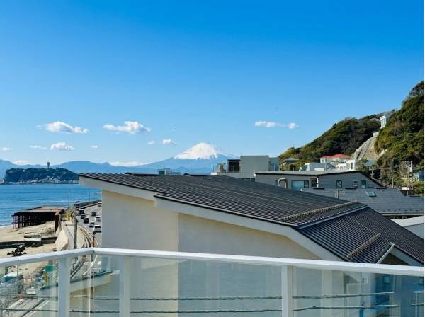 雄大な富士もご覧の通り望みます