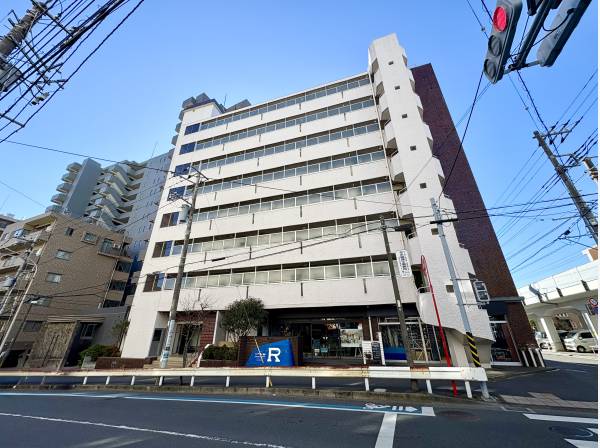 3路線利用可能な「藤沢駅」まで徒歩5分となります。