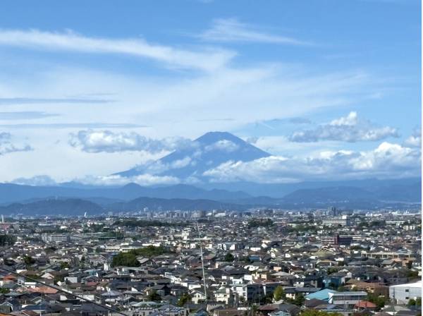 屋上ルーフバルコニーからはっきりと富士山が見えます！