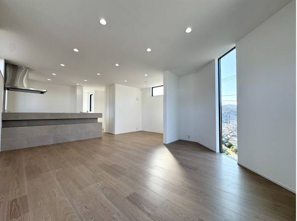 20.3帖の広々空間。 家族が集う、家で一番好きな場所。