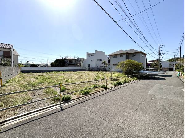 陽当たり良好な現地です。