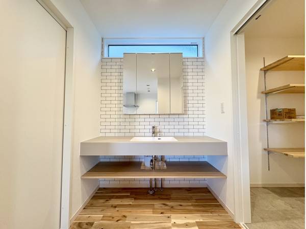 ゆとりある洗面台