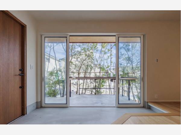 内と外が溶け合う一体設計