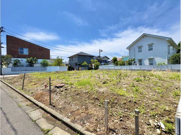 300㎡超えの贅沢な敷地