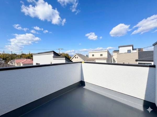 開放的なルーフバルコニー