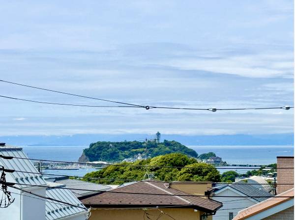 江ノ島をしっかり望みます