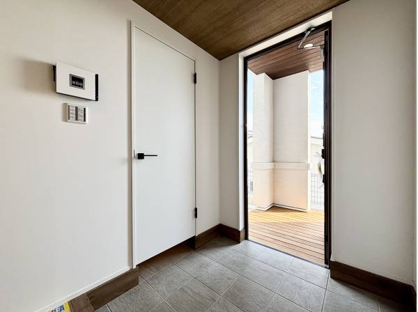 ゆとりある玄関スペース