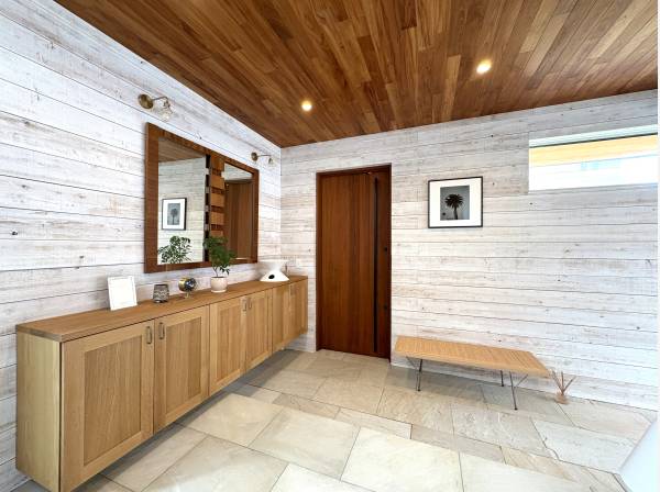 室内に一歩入れば、その質感にホンモノを感じて頂けると思います