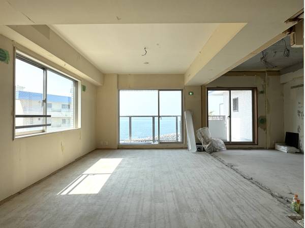 リノベーションは5月末完成予定です。内覧は可能です。