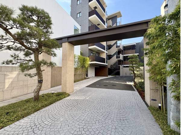 マンションエントランス部分