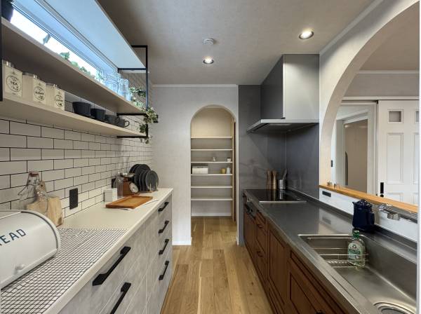 料理が楽しくなる上質な輸入キッチン