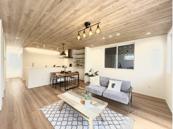 ナチュラルモダンで落ち着きあるデザインに仕上がっています。