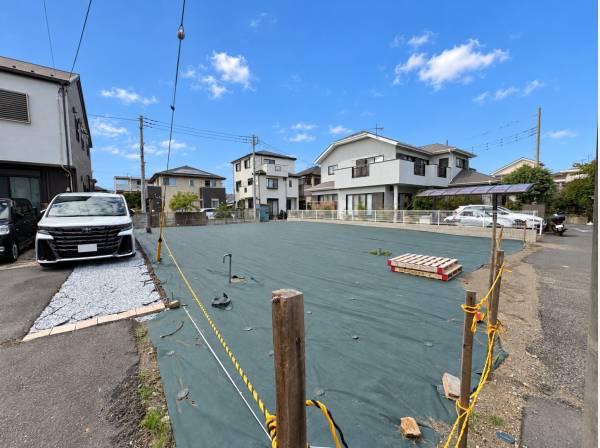 東西の道路に面した、光と風を活かす家づくりの夢が広がる