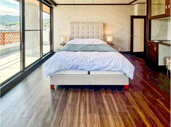 約11.1帖の主寝室