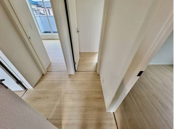 2階には4部屋有ります！東西南「僕」(笑)