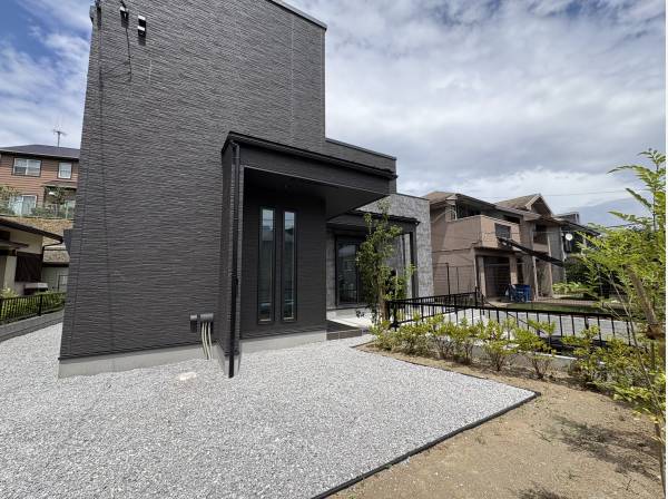 家庭菜園、BBQも出来そうです
