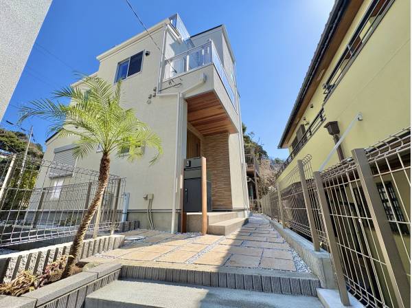 駅近でありながら周辺は住宅地となっており子育てをされるご家庭にもピッタ