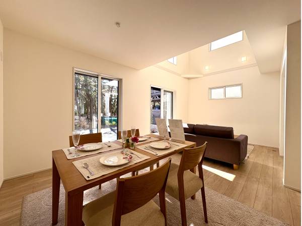 １階リビングはゆとりある空間