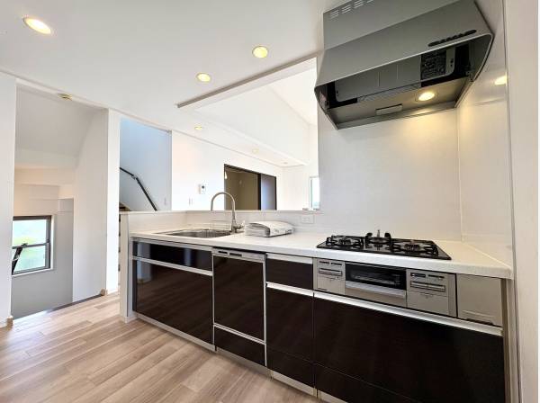 対面式システムキッチン