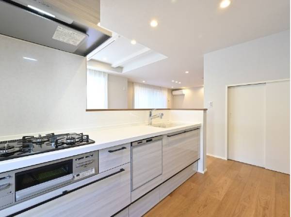 ※同社施工例(キッチン周り)