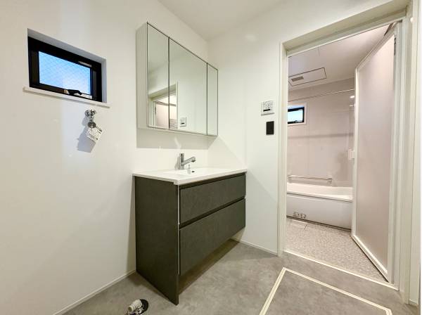 パウダールーム・バスルーム