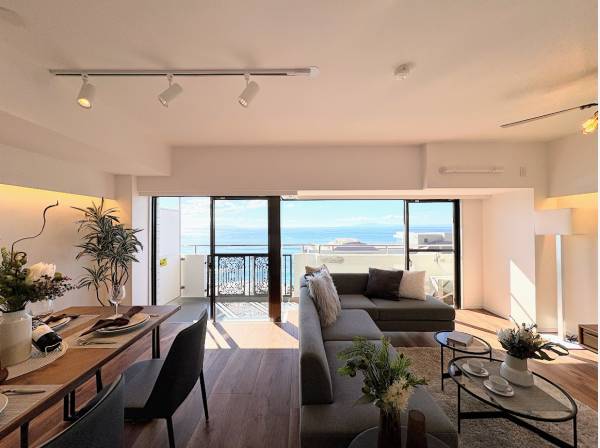 室内にいながら、海を感じることができるお部屋です