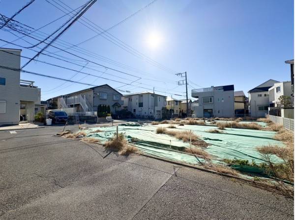 南東・北東角地で陽当たり・開放感良好なロケーション！