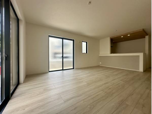 約19帖のLDKは広々した居住空間