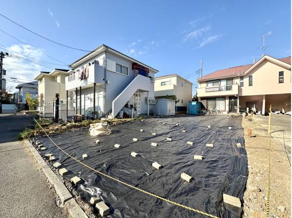 空の明るさが映える整形地が新しい生活のイメージをふくらませます