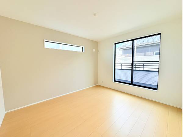 シンプルな内装の洋室　どんなインテリアも合わせやすいお部屋です