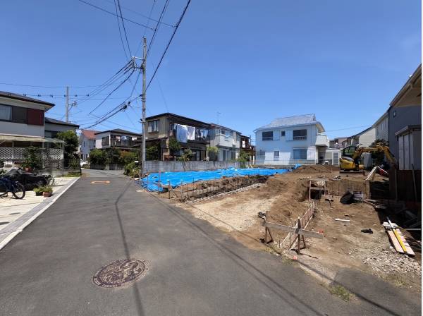道幅もしっかりとあり、大きな車をお持ちの方にもオススメ
