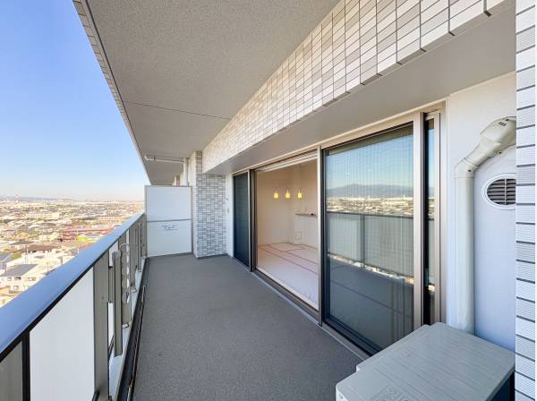 バルコニーはゆとりがございます