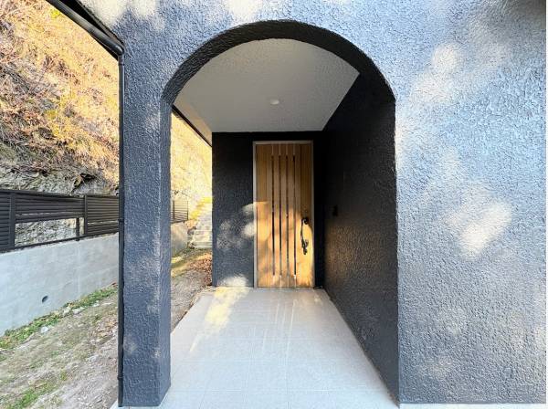 玄関アプローチ