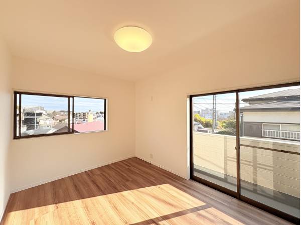 ２階、４部屋の居室は全室６．０帖のサイズ