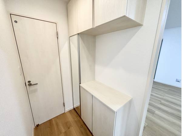 玄関先のたっぷり収納