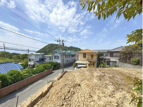 これだけ広く青空も見えます。日当たりは良好でした。