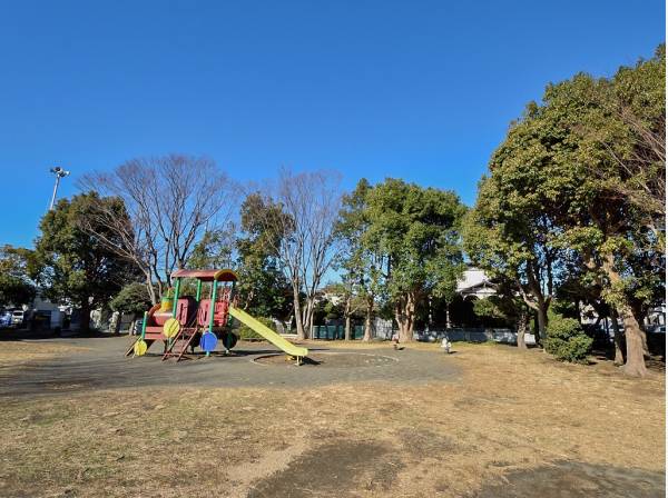 浜之郷公園まで徒歩10分（約750m）