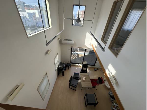 リビングは約４ｍの吹き抜け