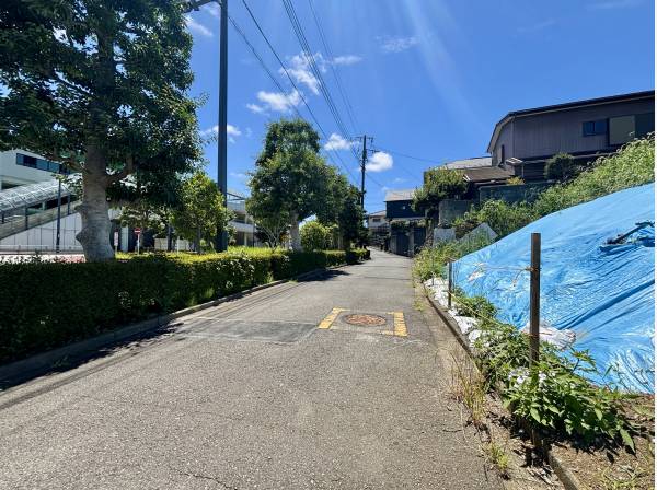 前面道路は約4ｍございます。
