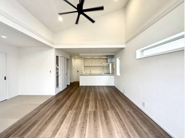 LDK全体 天高で心地良い空間