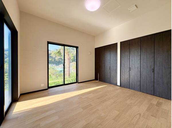 広々とした洋室は全2室ございます！