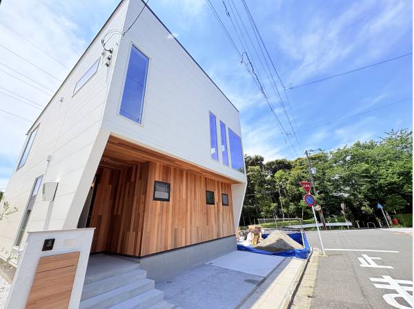角地の解放感をぜひ現地で！