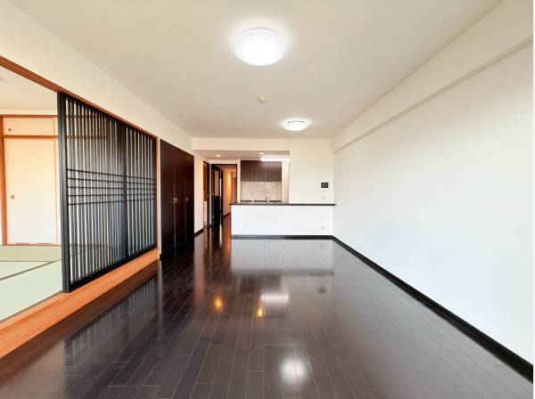 湘南の和を感じる素敵なLDK、約18.7帖のゆとりの空間