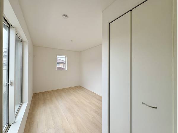 ウォークインクローゼット付き7.12帖寝室