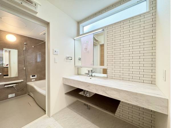 パウダールーム