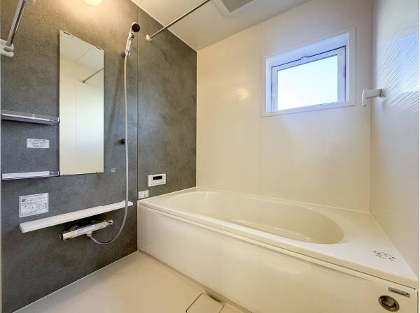 足を伸ばして1日の疲れをリフレッシュしてくださいね