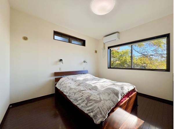 ゆとりある主寝室にはウォークインクローゼットも備えています。