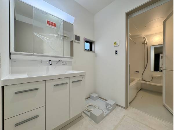 パウダールーム　バスルーム