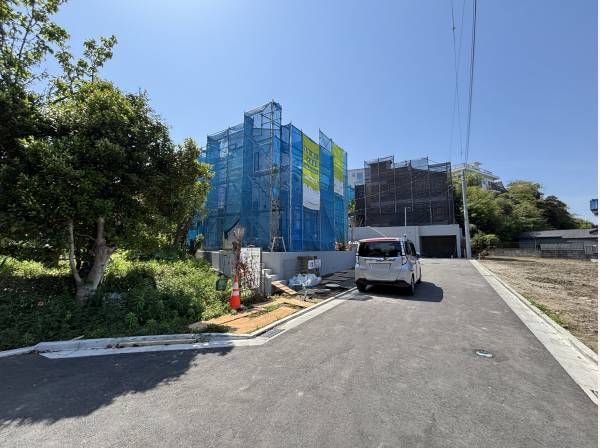 広々とした道路、綺麗に造成された土地は気持ちが良いです


