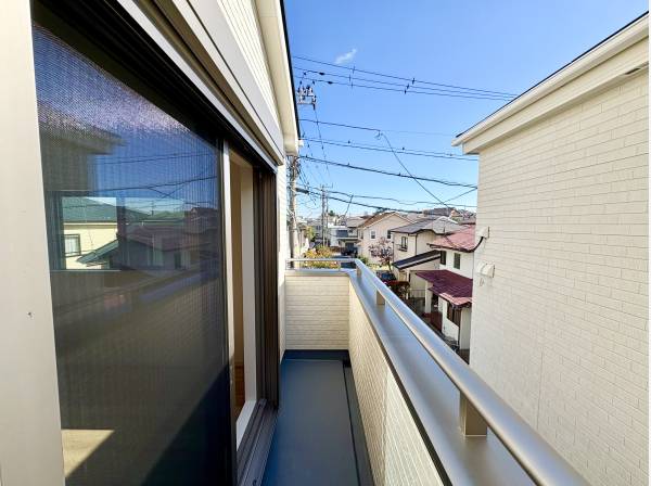 バルコニーは日当たり、風通し良好
